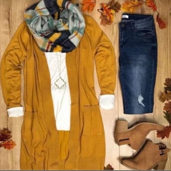 Women Mustard knit cover up cardigan sweater - Picture 2 of 3